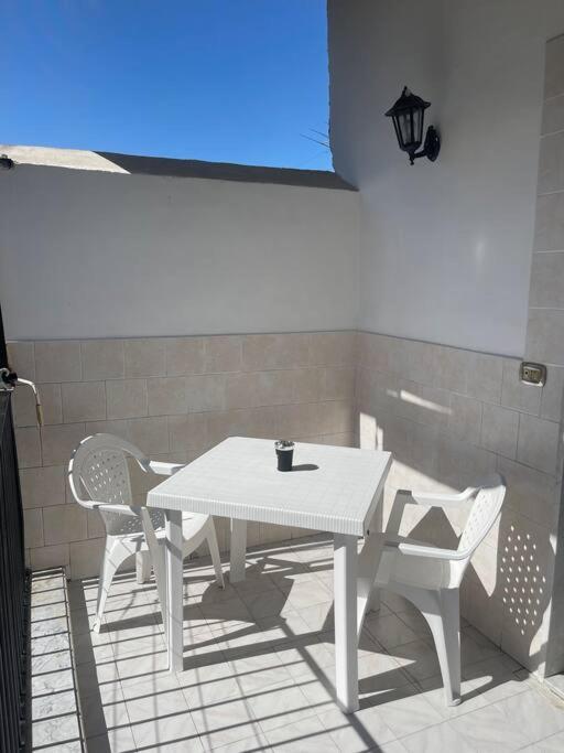 Apartamento L'Aurora House Nápoles Exterior foto